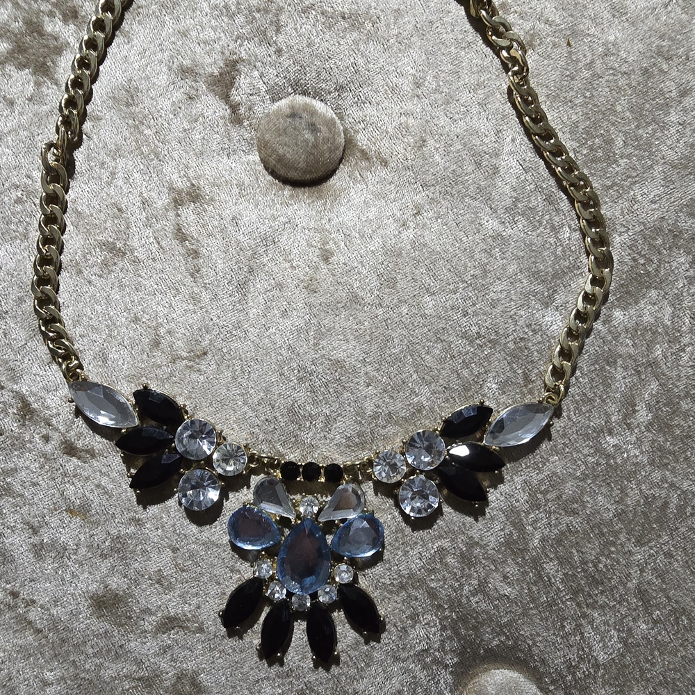 Elegant Gold and Blue Crystal Necklace